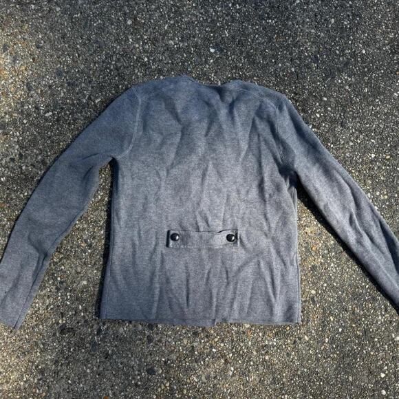 timeless elegant preppy merino wool Ann Taylor grey sweater women's size small - Picture 6 of 8